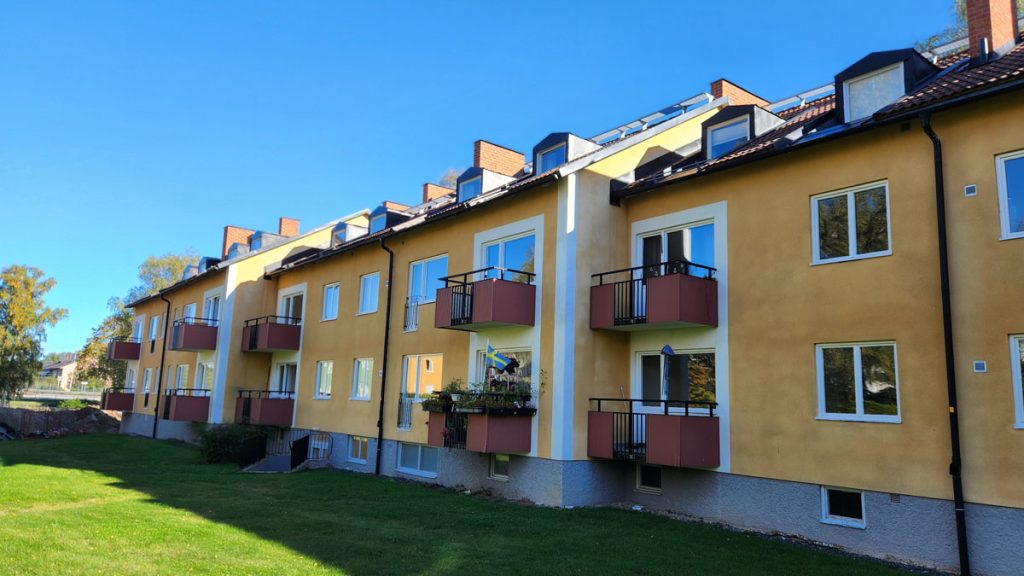 Varsam fönsterrestaurering – Alin & Hedenlund Fastighetsförvaltning